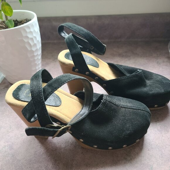 725 Originals Shoes - 725 Originals Platform Clog Black with ankle wrap. sze 7.5